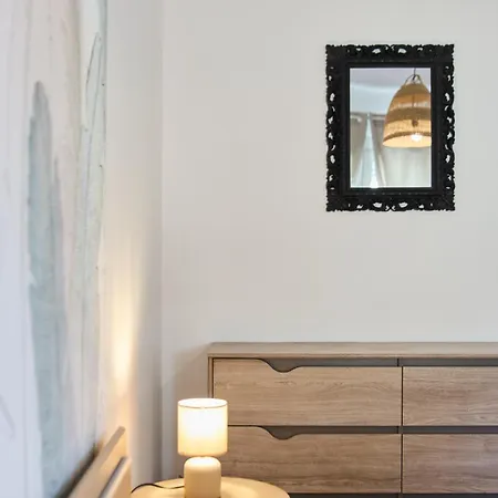 3 Pilliers Car Parking Near Downtown Quiet Апартаменты *