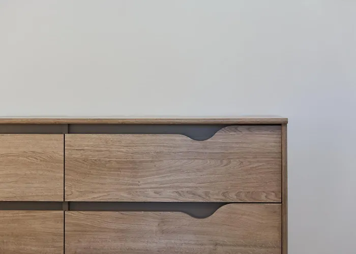 3 Pilliers Car Parking Near Downtown Quiet *