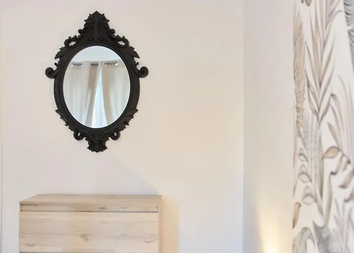 Апартаменты 3 Pilliers Car Parking Near Downtown Quiet Реймс