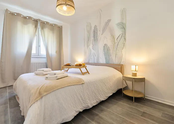 3 Pilliers Car Parking Near Downtown Quiet Апартаменты