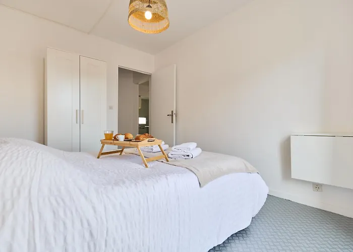 3 Pilliers Car Parking Near Downtown Quiet Апартаменты Реймс