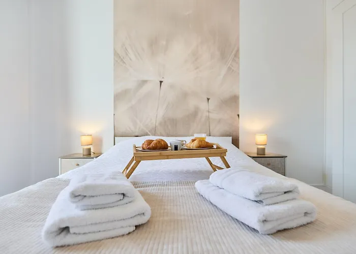 3 Pilliers Car Parking Near Downtown Quiet Реймс