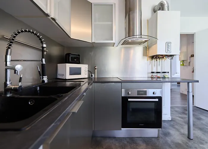 Апартаменты 3 Pilliers Car Parking Near Downtown Quiet *