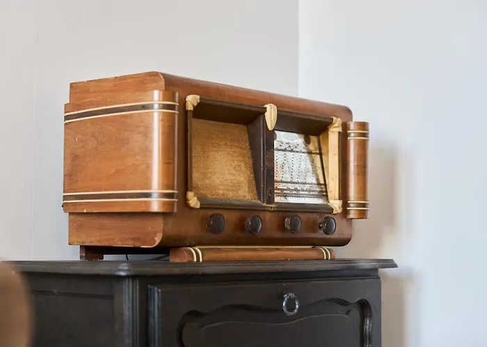 3 Pilliers Car Parking Near Downtown Quiet * Реймс